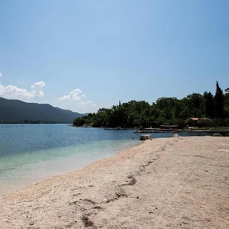 Bougainvillea--apartment By The Sea *