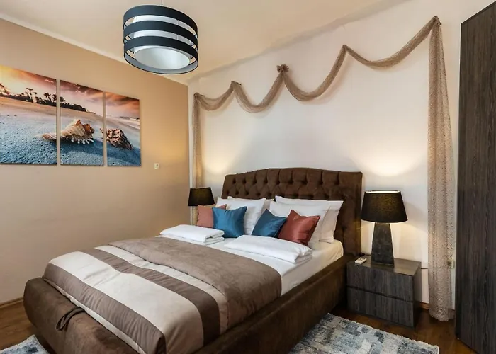 Bougainvillea--apartment By The Sea *