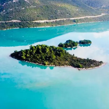Διαμέρισμα Bougainvillea--apartment By The Sea
