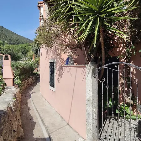 Διαμέρισμα Bougainvillea--apartment By The Sea